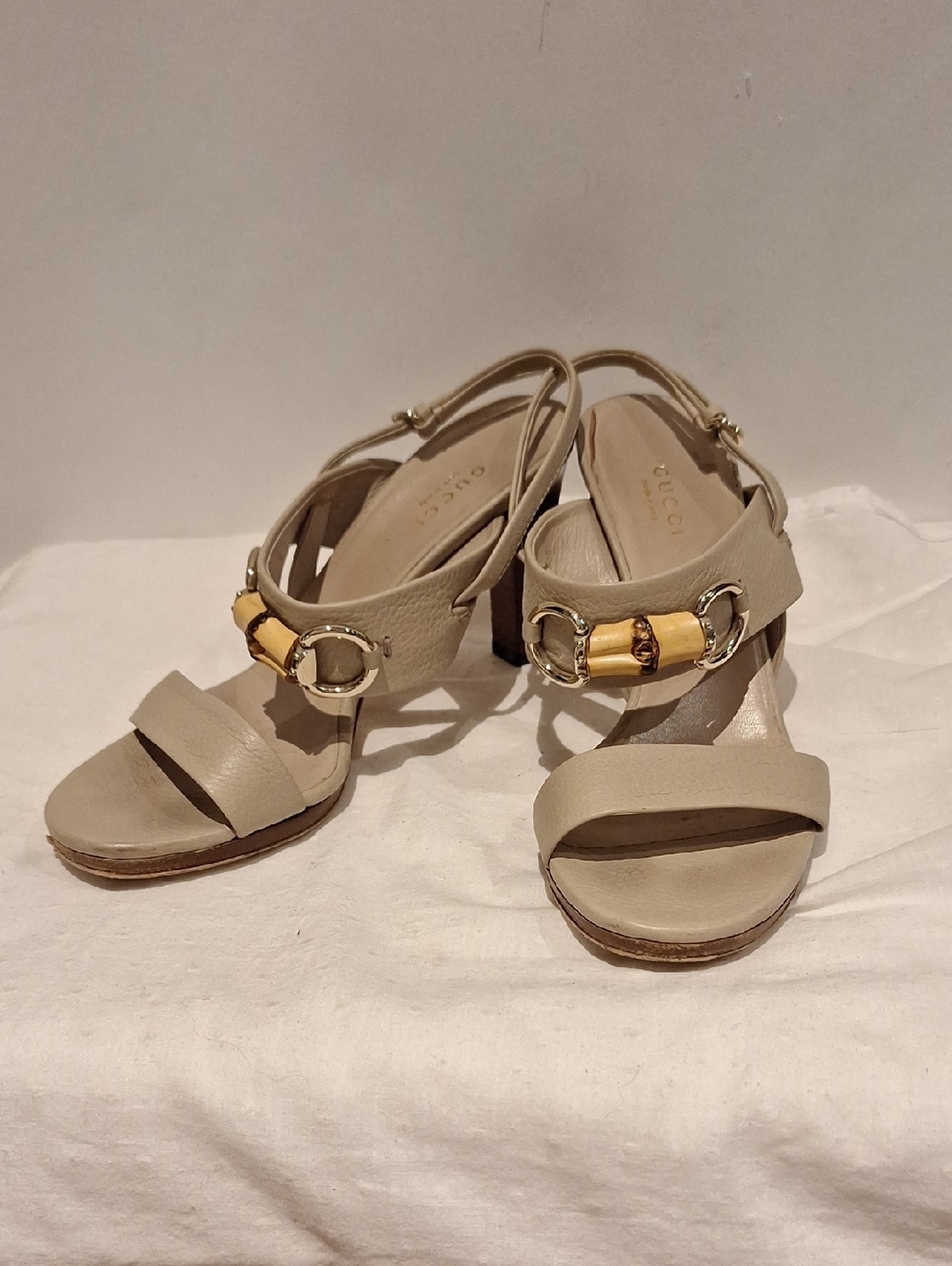 Gucci Cream Leather Bamboo-Detail Horsebit Block Heel Slingback Sandals
